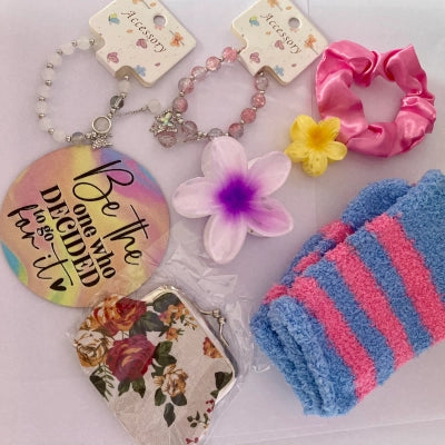 Woman’s Mystery Box.